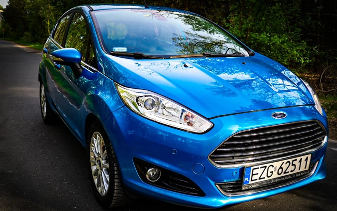 Ford Fiesta cena 27500 przebieg: 176000, rok produkcji 2014 z Ozorków małe 56